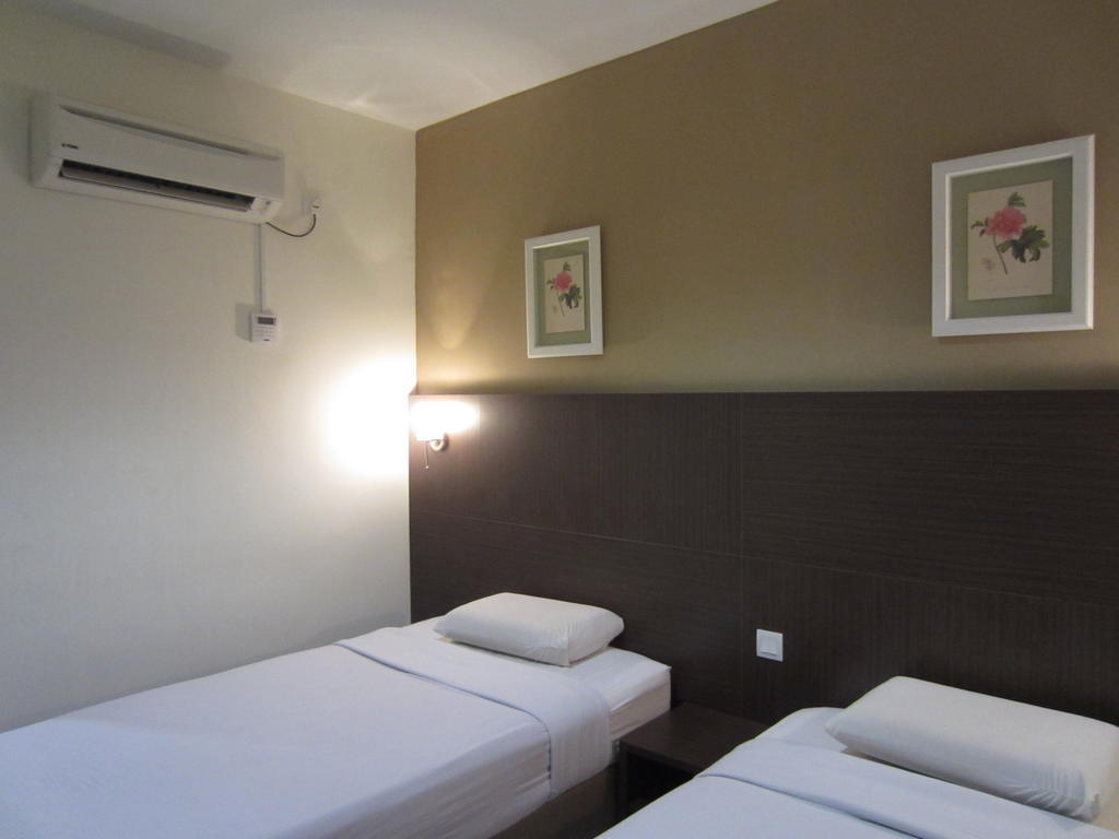 Radiant Hotel Sitiawan Oda fotoğraf