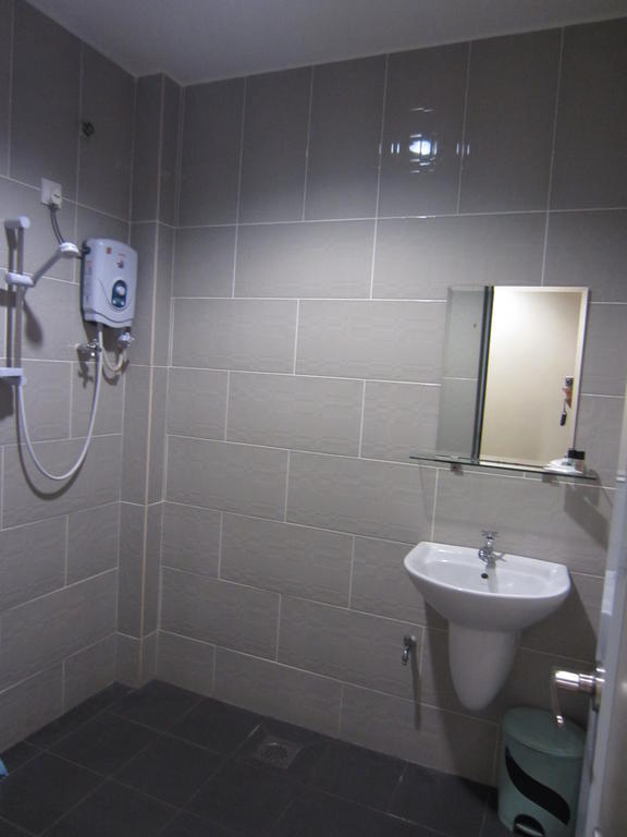 Radiant Hotel Sitiawan Oda fotoğraf