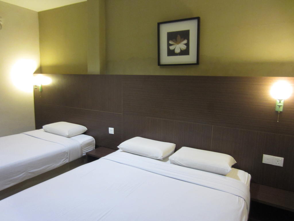 Radiant Hotel Sitiawan Oda fotoğraf